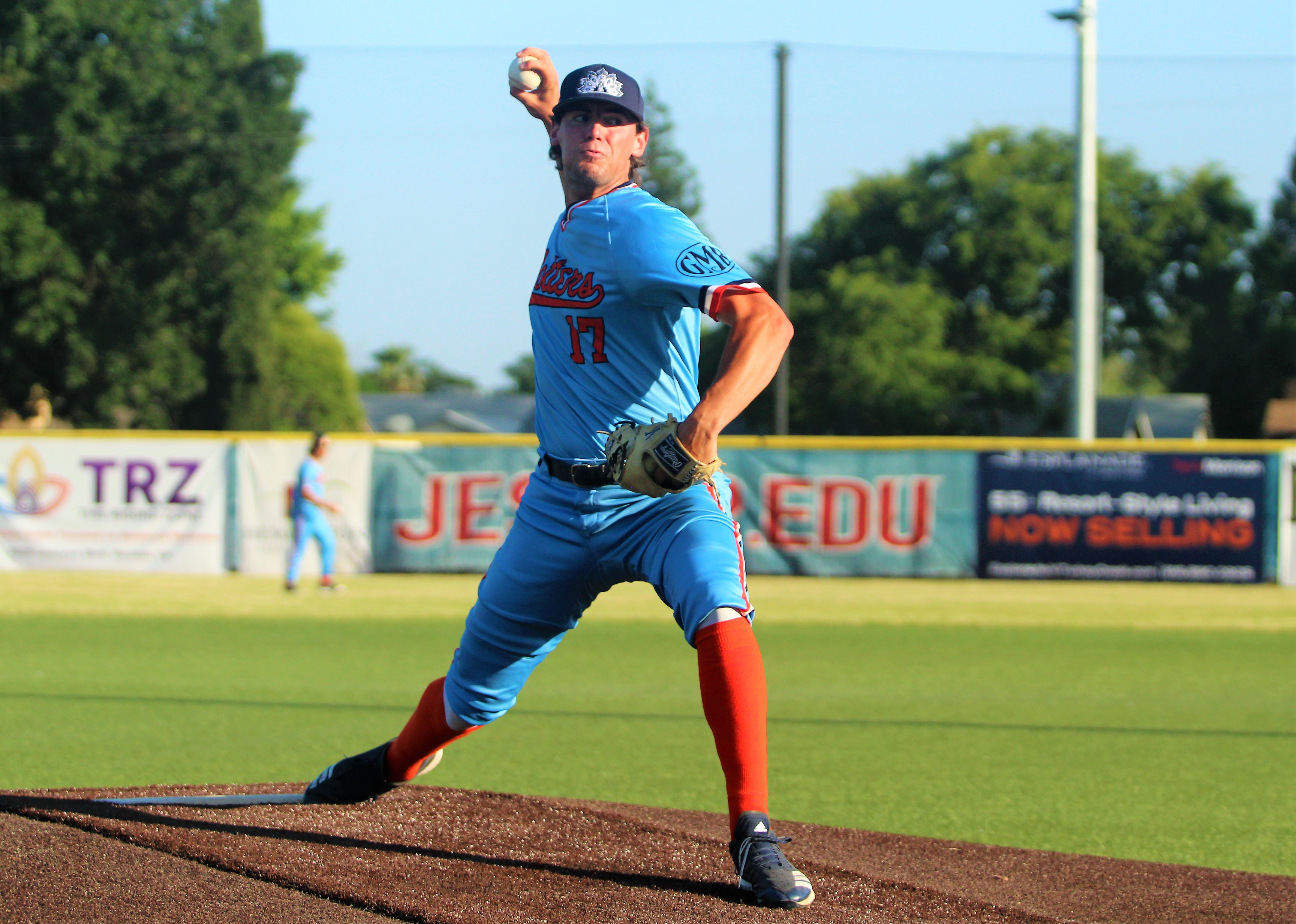 The Official site of the Lincoln Potters News